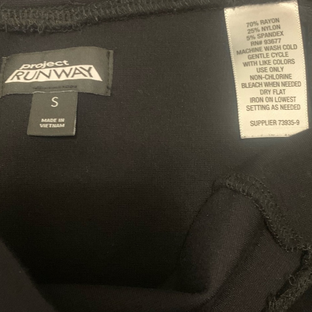 Project Runway Size Small Black Pencil Skirt with tie - Picture 5 of 6